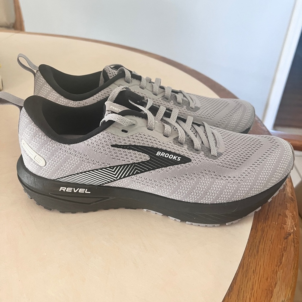 Brooks Gray and Black Running Shoes
